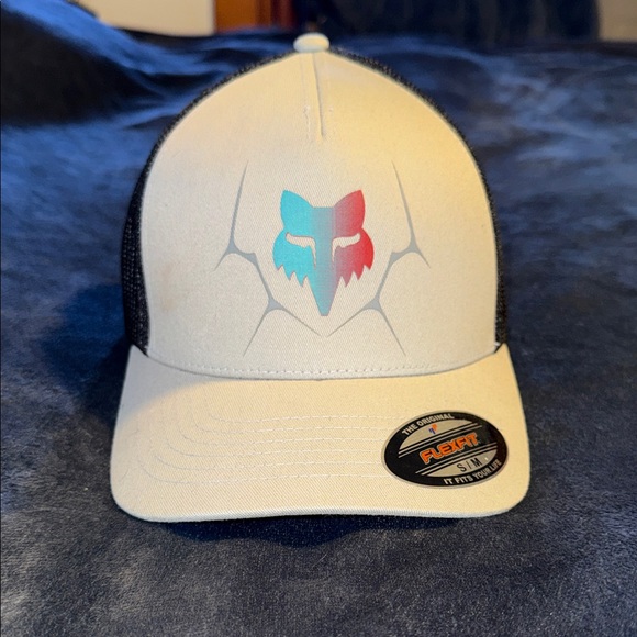 Fox Racing Syz Flexfit Cap Steel Gray - Picture 1 of 6